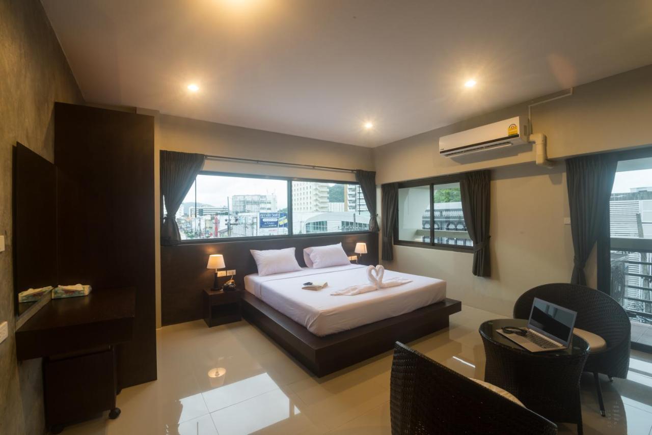 Green Leaf Hostel Phuket Bagian luar foto