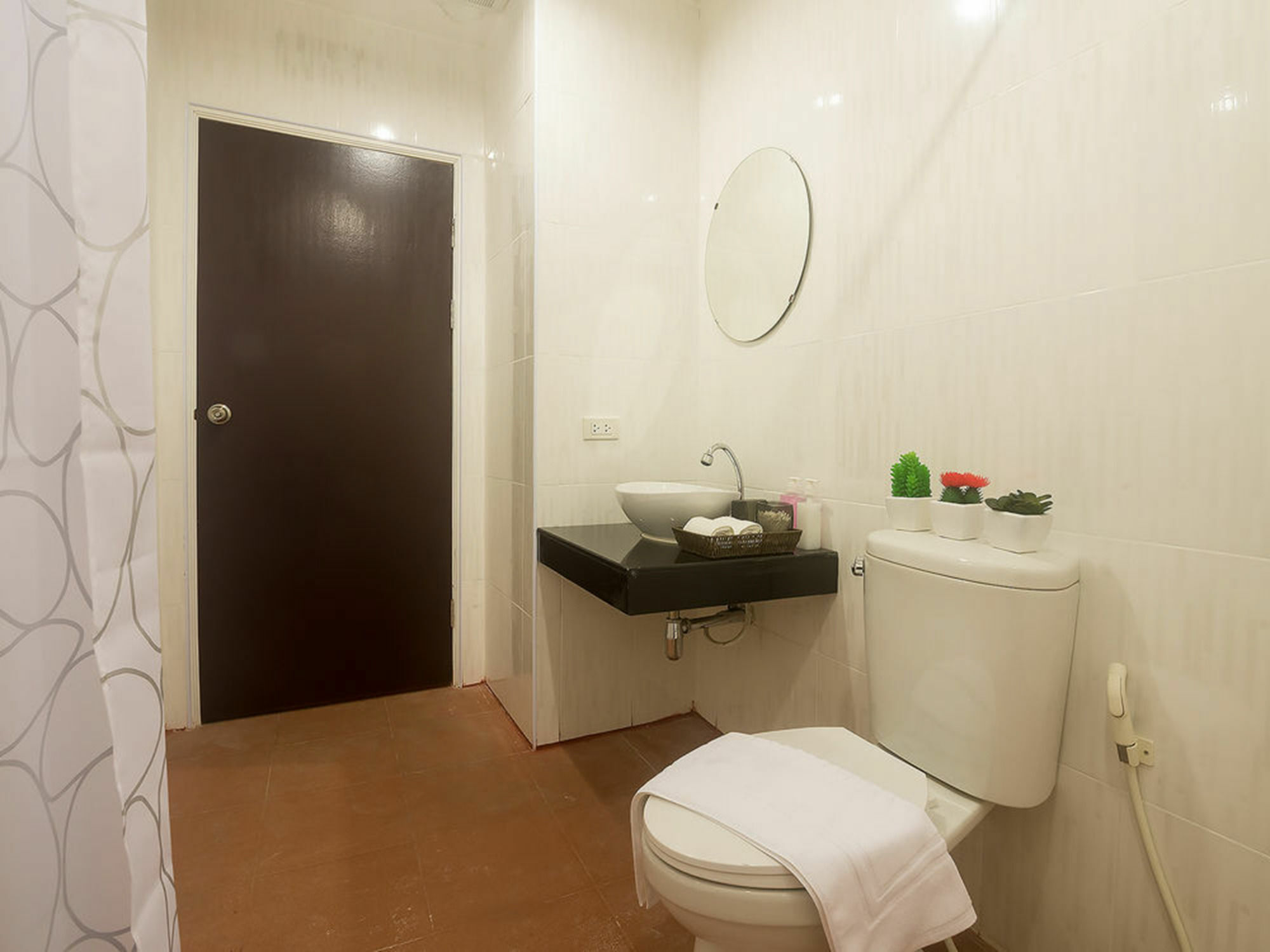 Green Leaf Hostel Phuket Bagian luar foto