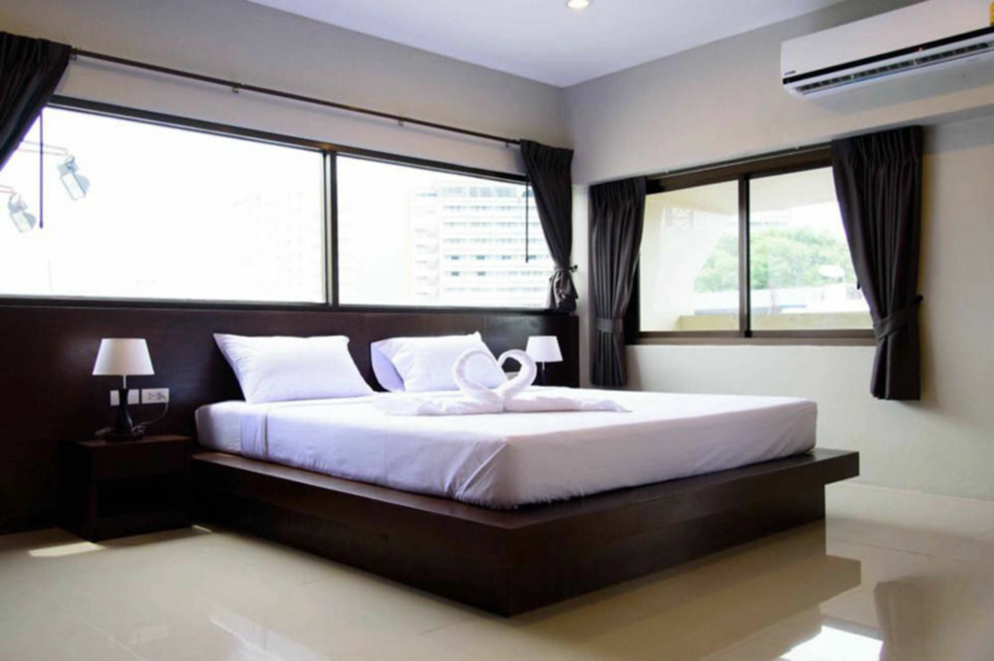 Green Leaf Hostel Phuket Bagian luar foto